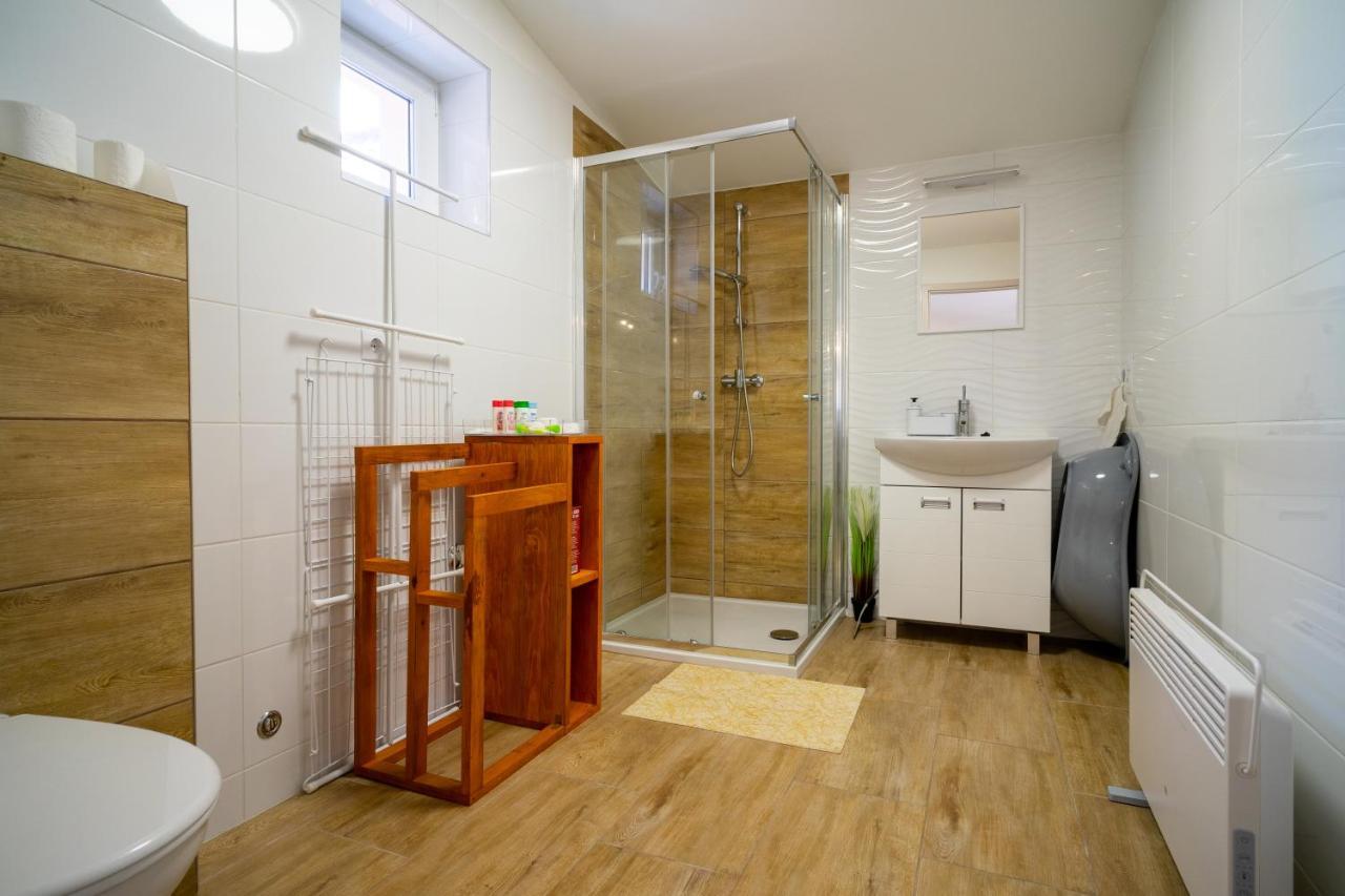 Pipacs Apartmanház Harkány Exteriér fotografie